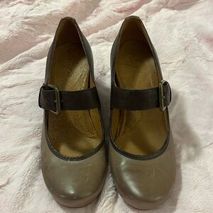 NAYA  Jacinta Anthropology  Leather Mary Jane Wedge Women's Shoes Sz 7M
